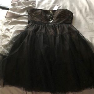 Beautiful black and brown dress, never worn !